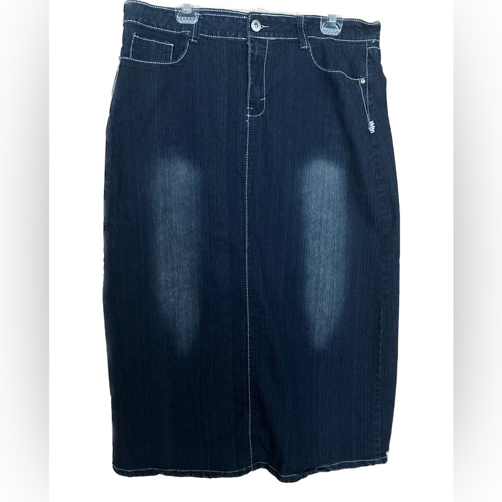 Que Hermosa Long Denim Skirt